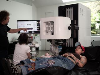 thumbnail - Robô Tatuagem