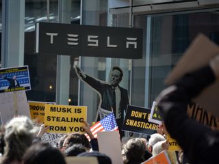 thumbnail - Tesla Energia