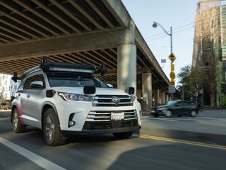 thumbnail - Zoox veículos autônomos